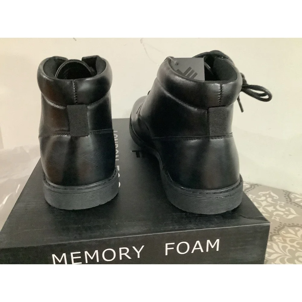LONDON FOG Black Tyler Chukka Boots Men's Memory Foam - NIB NEW -Sizes 9M